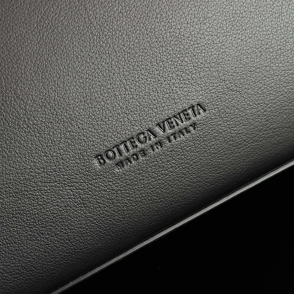 Bottega Veneta Women Large Andiamo in Silky Calf Leather-Black/Silver - image 9