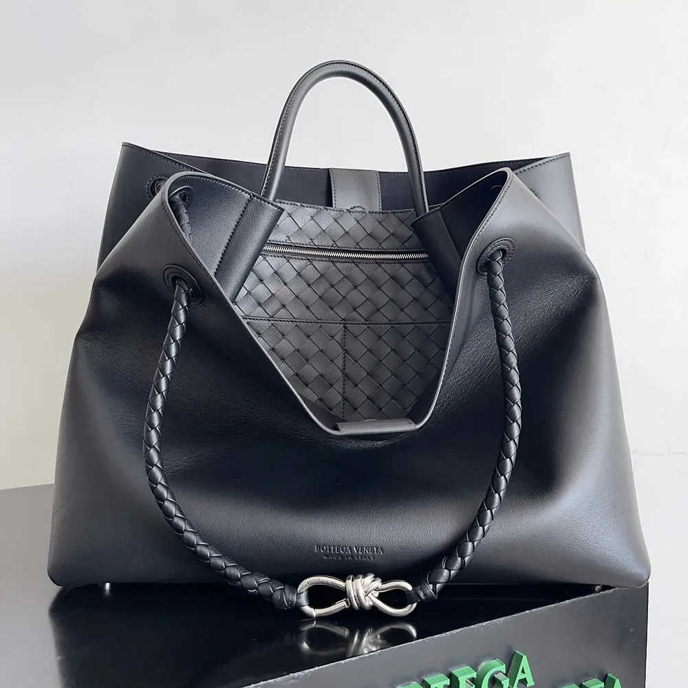 Bottega Veneta Women Large Andiamo in Silky Calf Leather-Black/Silver - image 4