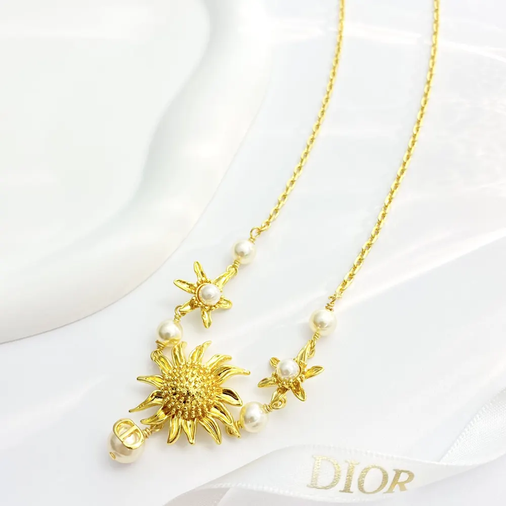 Dior Women Chardons Short Necklace Gold-Finish Metal and White Resin Pearls - image 8