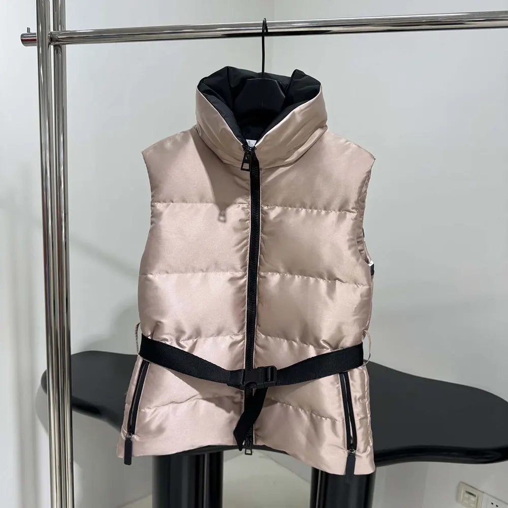 Close-up on signature quilting and belt detail on Dior Women DiorAlps Vest