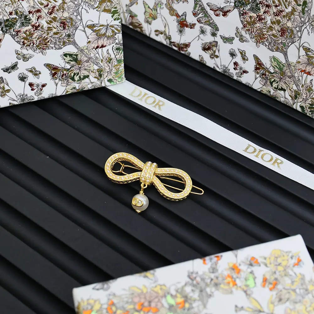 Dior Women Le Nœud de Dior Barrette Champagne-Finish Metal with a White Resin Pearl - image 7