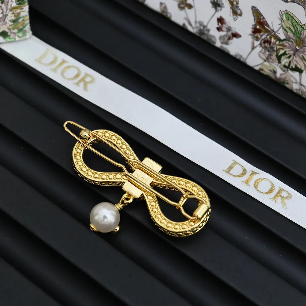 Dior Women Le Nœud de Dior Barrette Champagne-Finish Metal with a White Resin Pearl - image 5