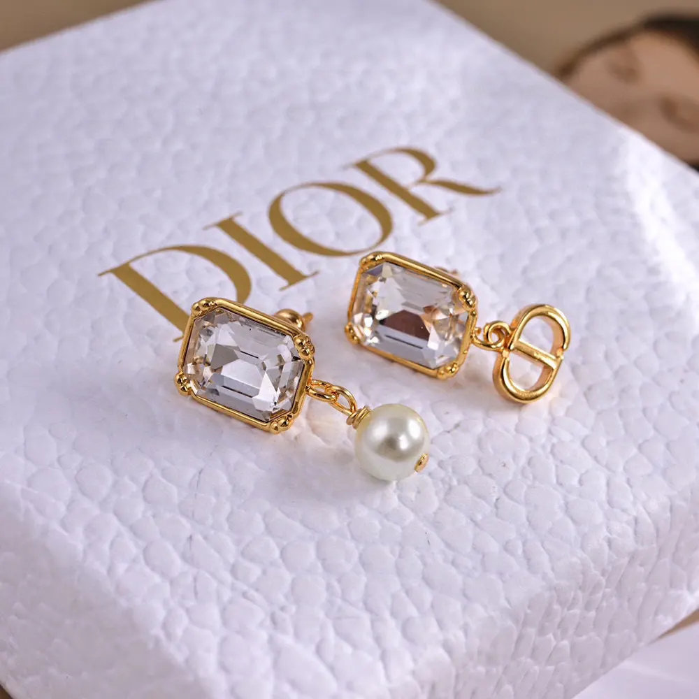 Dior Women Tribales Earrings Gold-Finish Metal with White Resin Pearls and Silver-Tone Crystals - image 4
