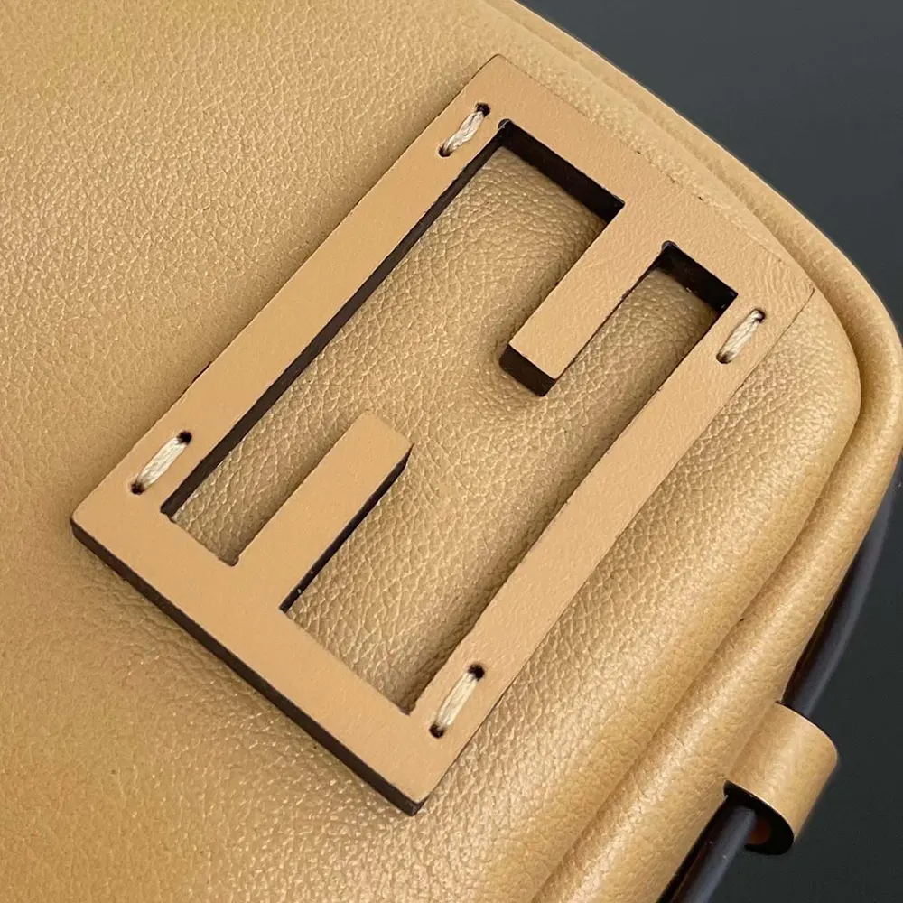 Fendi Unisex Simply Fendi Medium Beige Leather Bag - image 8