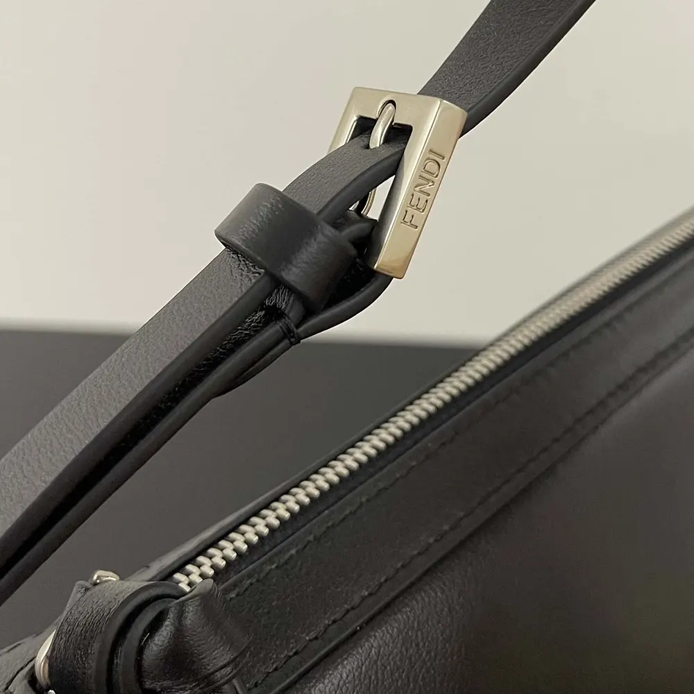 Fendi Unisex Simply Fendi Medium Black Leather Bag - image 7