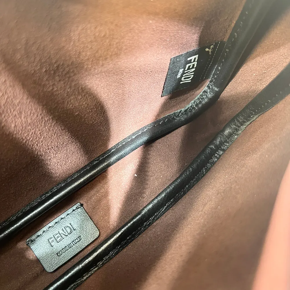 Fendi Unisex Simply Fendi Mini Black Leather Mini-bag - image 9