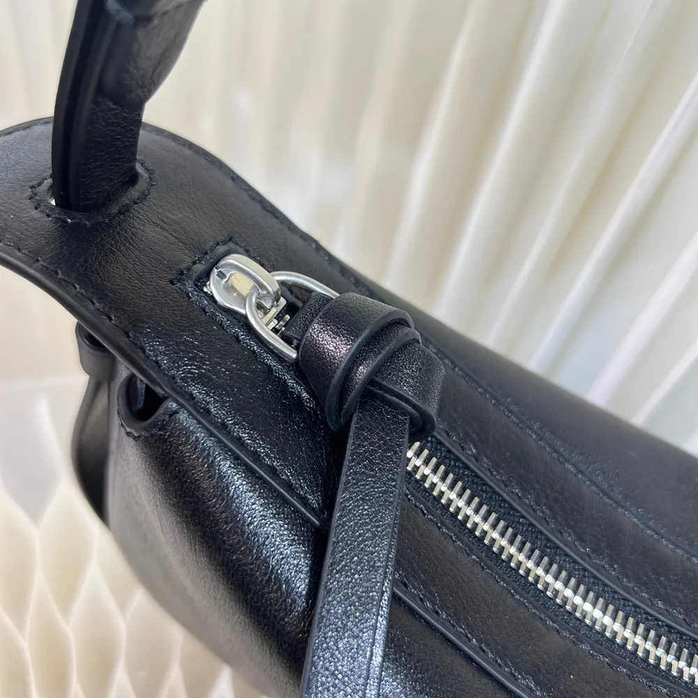 Fendi Unisex Simply Fendi Mini Black Leather Mini-bag - image 7