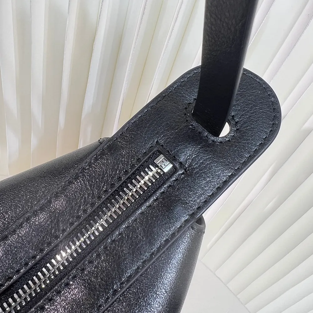 Fendi Unisex Simply Fendi Mini Black Leather Mini-bag - image 6