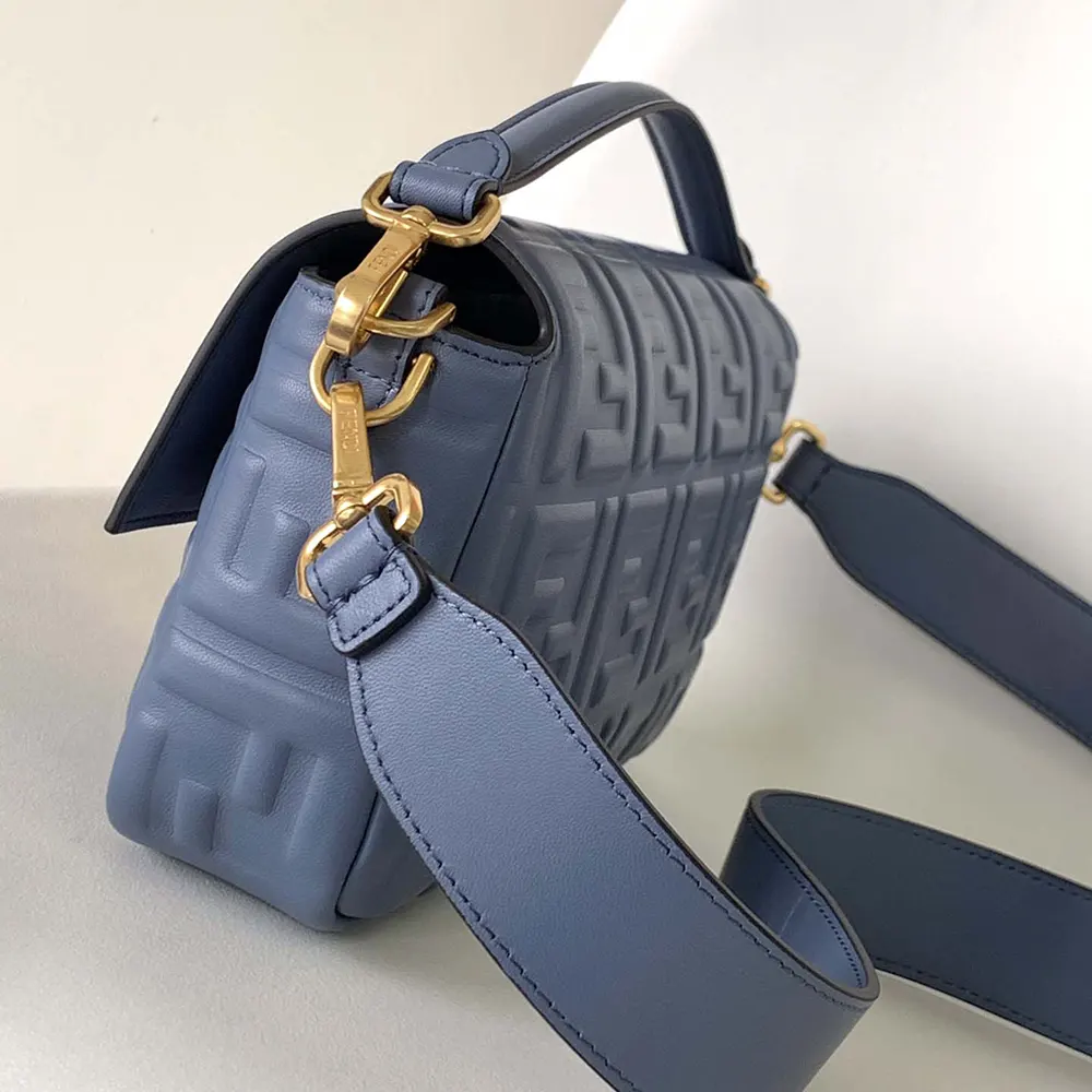 Fendi Women Medium Baguette Blue Leather Bag - image 4