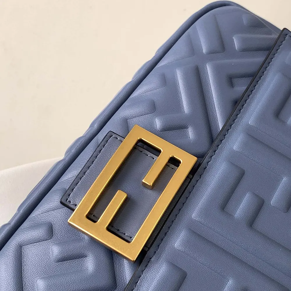 Fendi Women Medium Baguette Blue Leather Bag - image 8