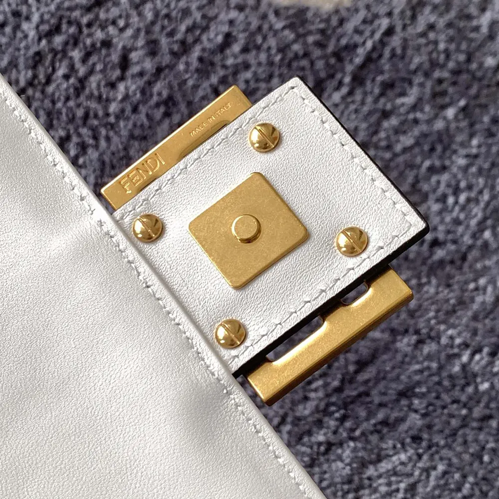 Fendi Women Medium Baguette White Leather Bag - image 10