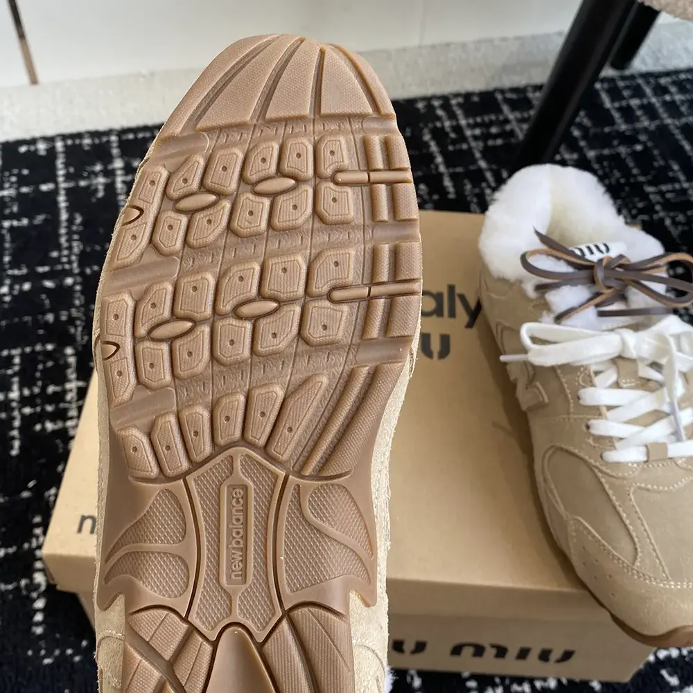 Miu Miu Women New Balance X Miu Miu 530 SL Bleached Leather Sneakers - image 10