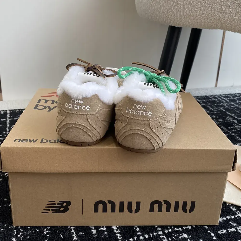 Miu Miu Women New Balance X Miu Miu 530 SL Bleached Leather Sneakers - image 7