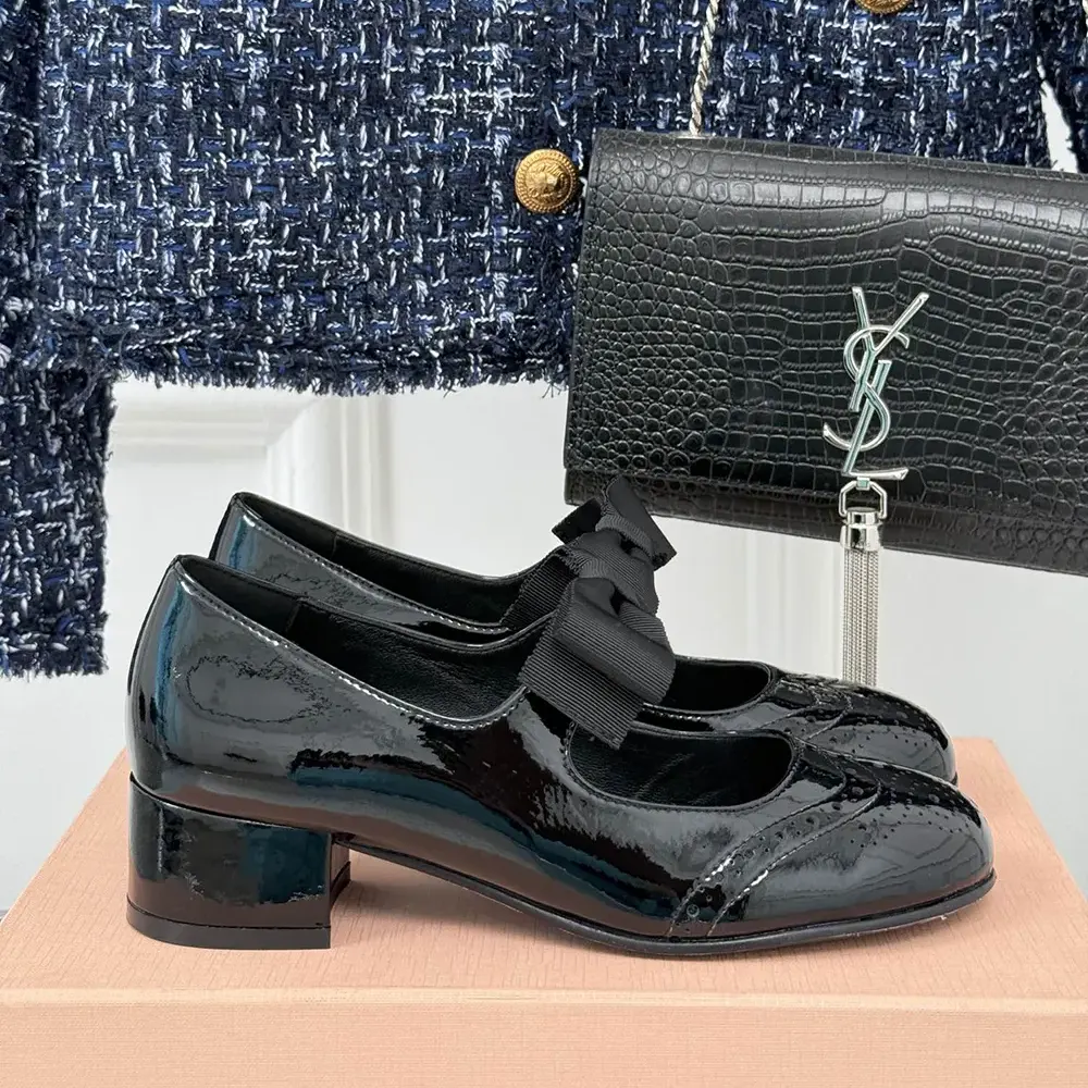 Miu Miu Women Patent Leather Pumps with Bow-Black - image 5