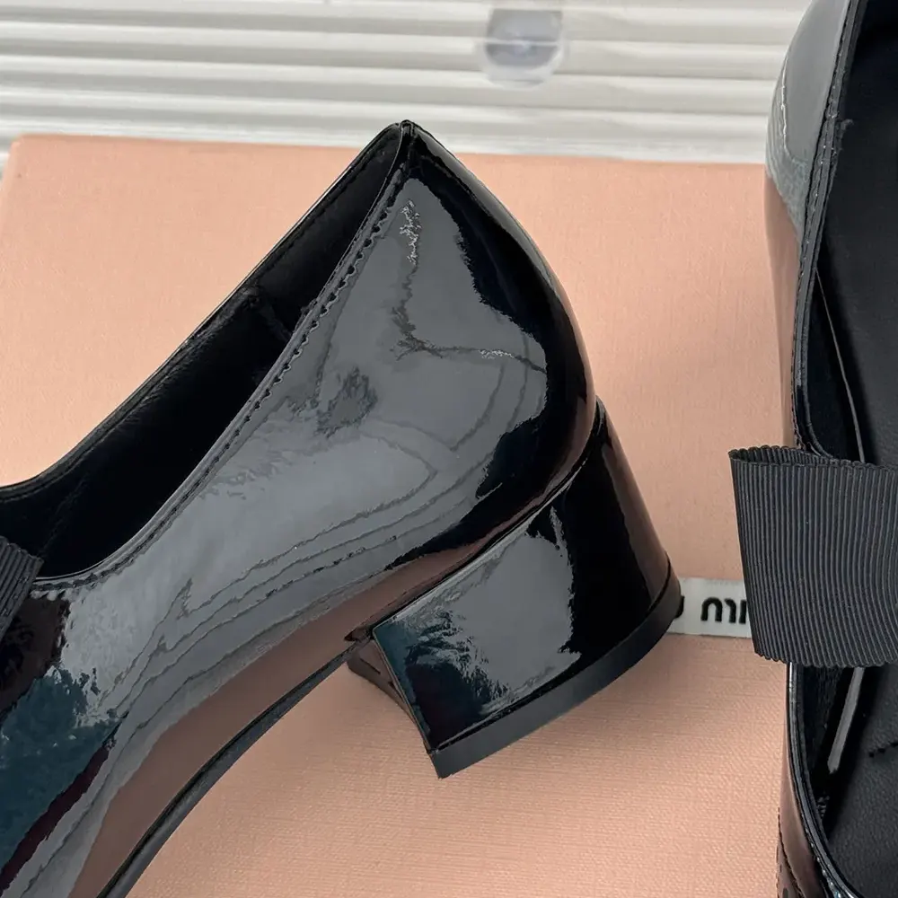 Miu Miu Women Patent Leather Pumps with Bow-Black - image 9