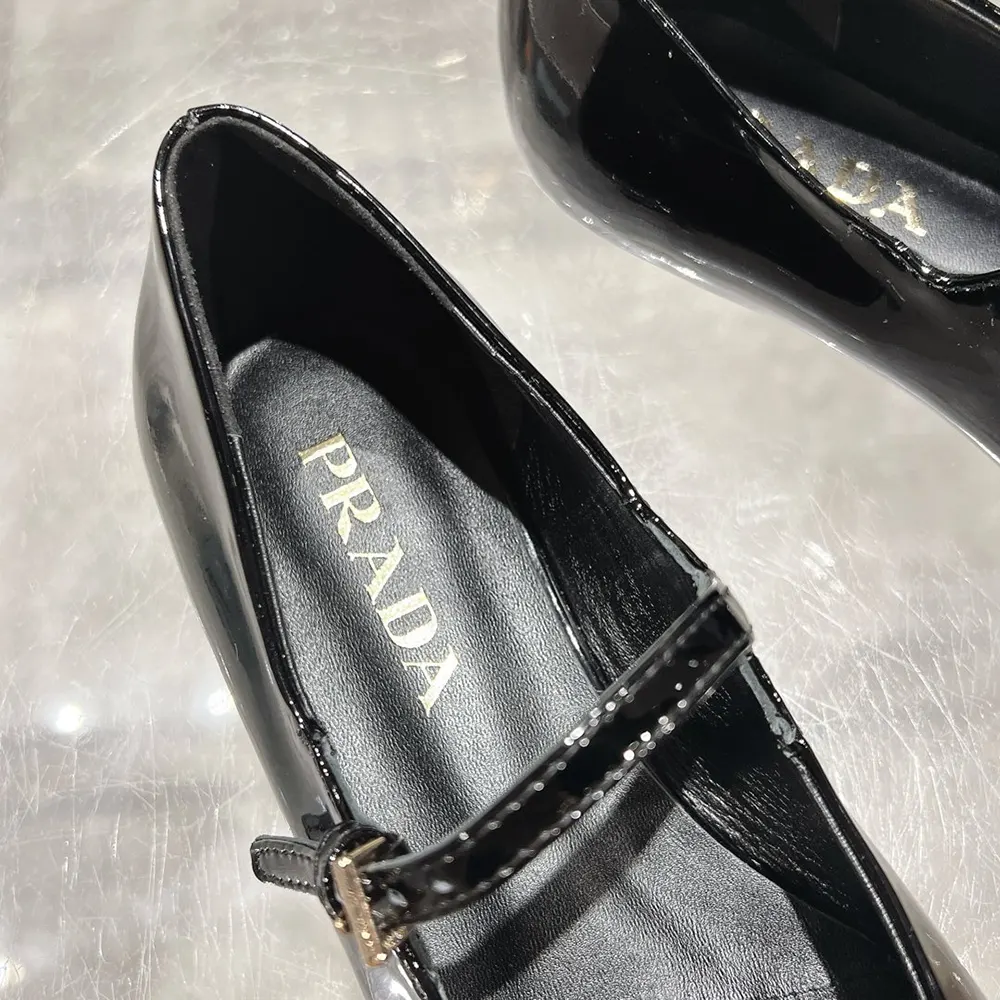 Prada Women Brushed leather Mary Jane ballerinas-Black - image 10