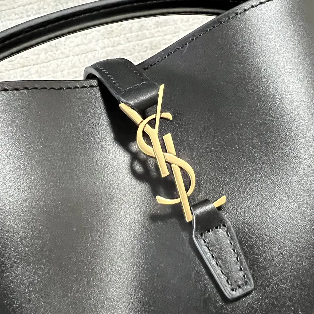Saint Laurent YSL Women Le 37 Mini in Shiny Leather-Black - image 6