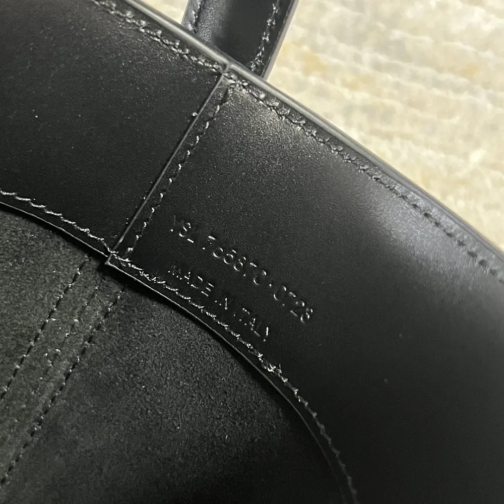 Saint Laurent YSL Women Le 37 Mini in Shiny Leather-Black - image 9