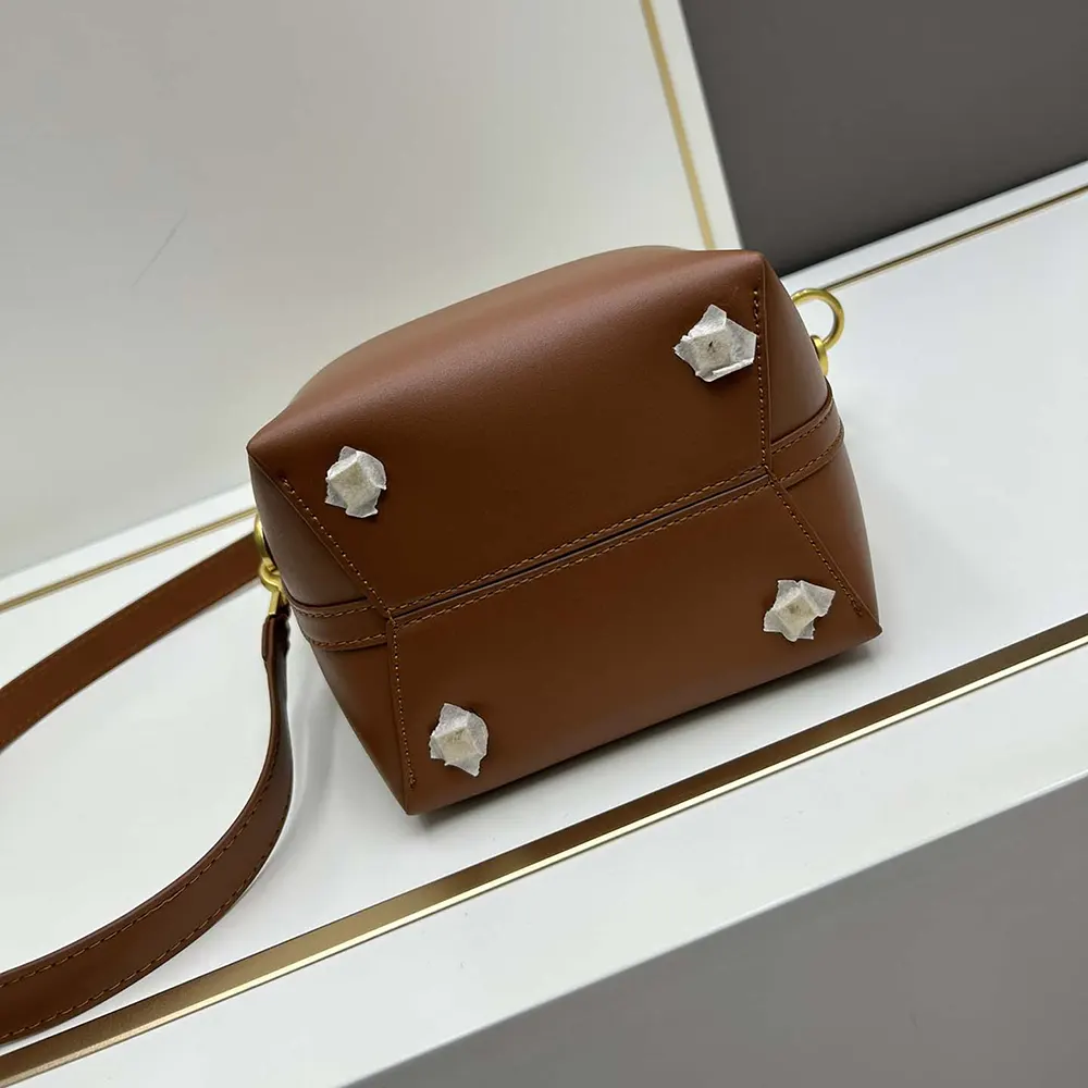 Saint Laurent YSL Women Le 37 Small in Shiny Leather-Tan - image 5