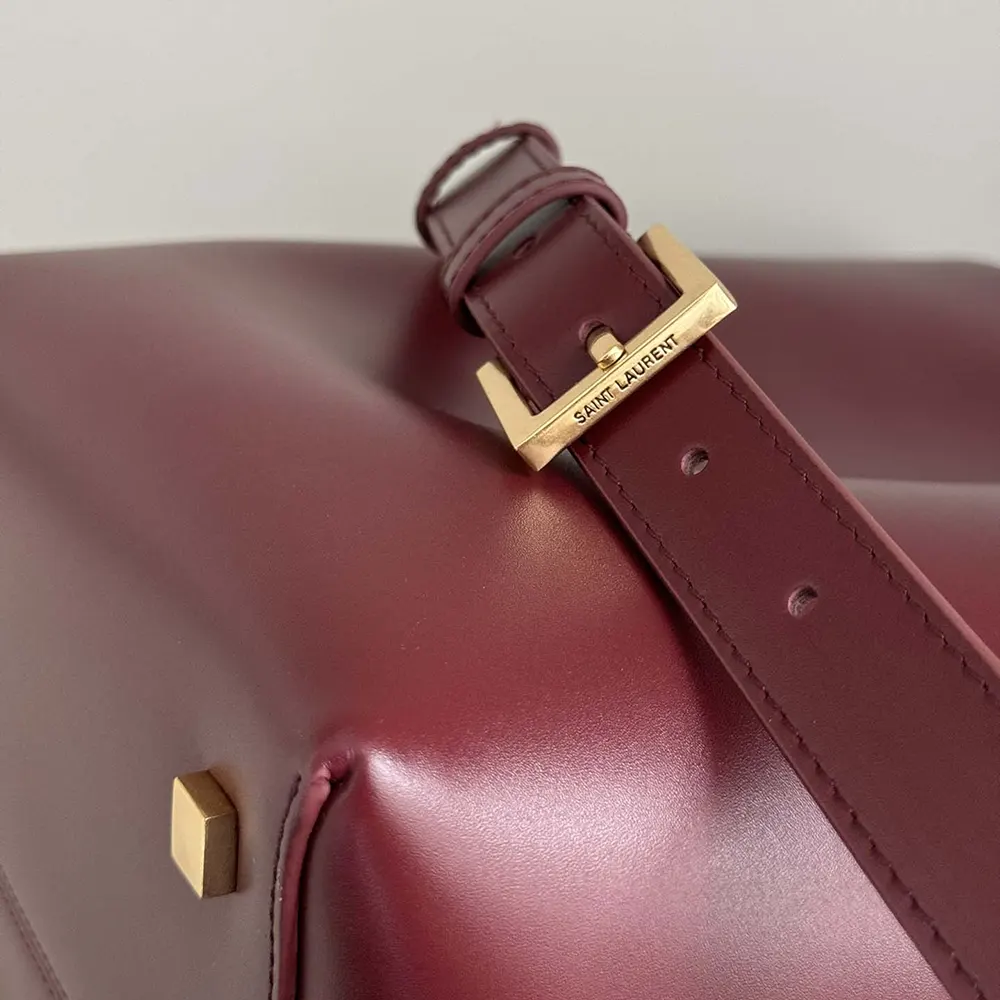 Saint Laurent YSL Women Le 37 in Shiny Leather-Maroon - image 10