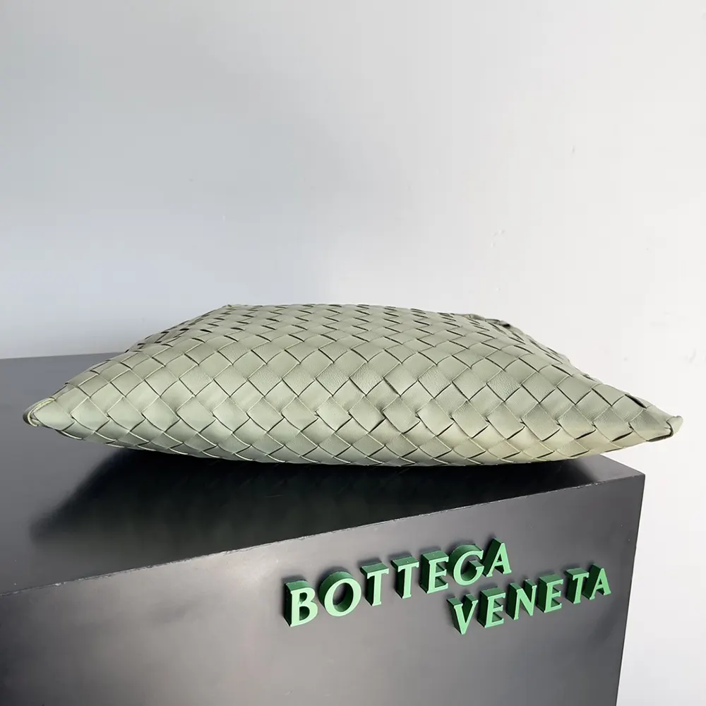 Bottega Veneta Women Hop Shoulder Bag in Calfskin Leather-Olive - image 6