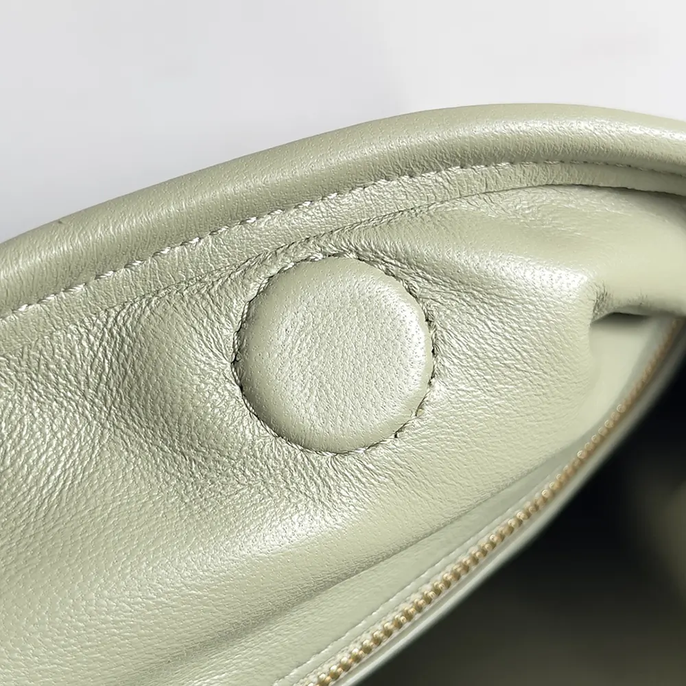 Bottega Veneta Women Hop Shoulder Bag in Calfskin Leather-Olive - image 9