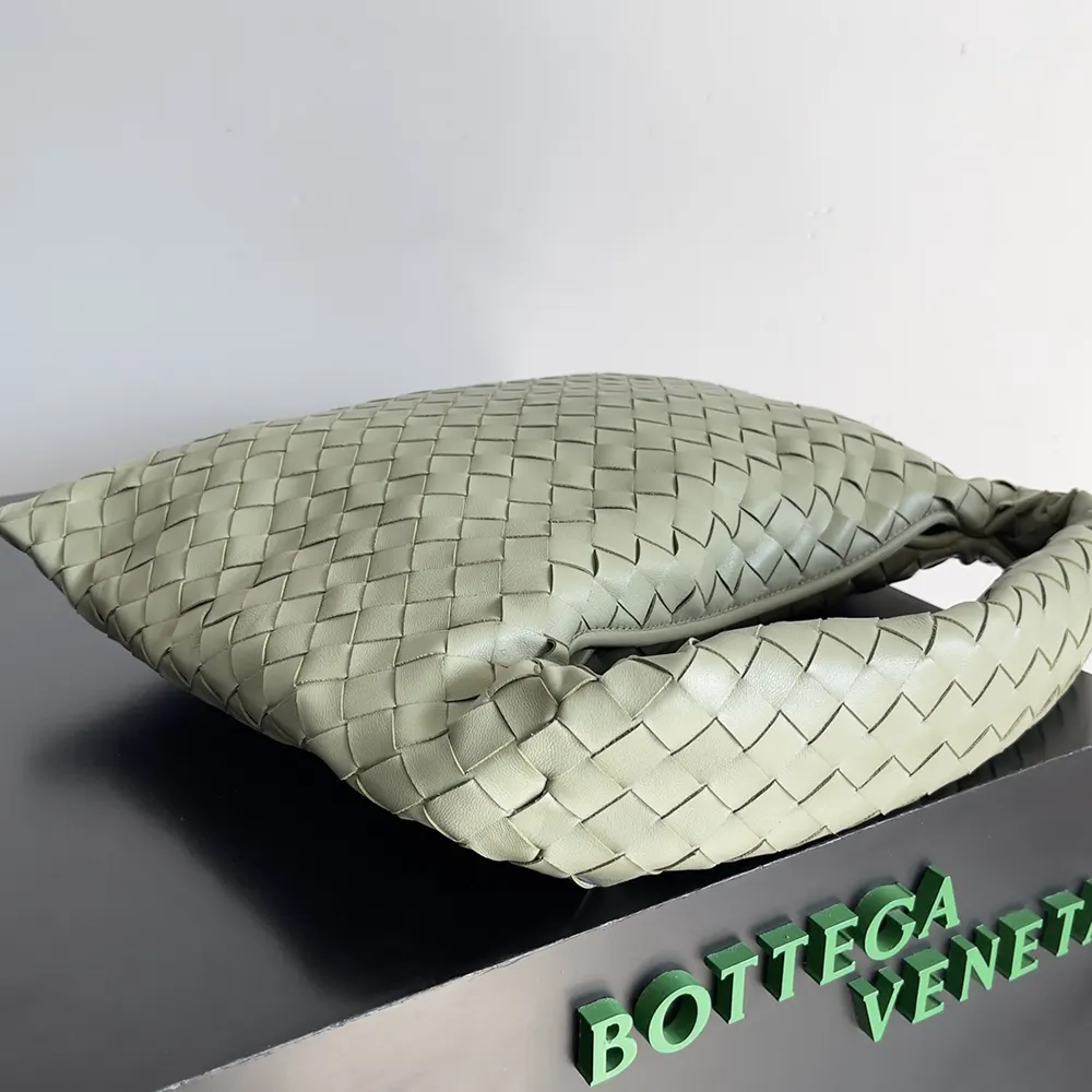 Bottega Veneta Women Hop Shoulder Bag in Calfskin Leather-Olive - image 5