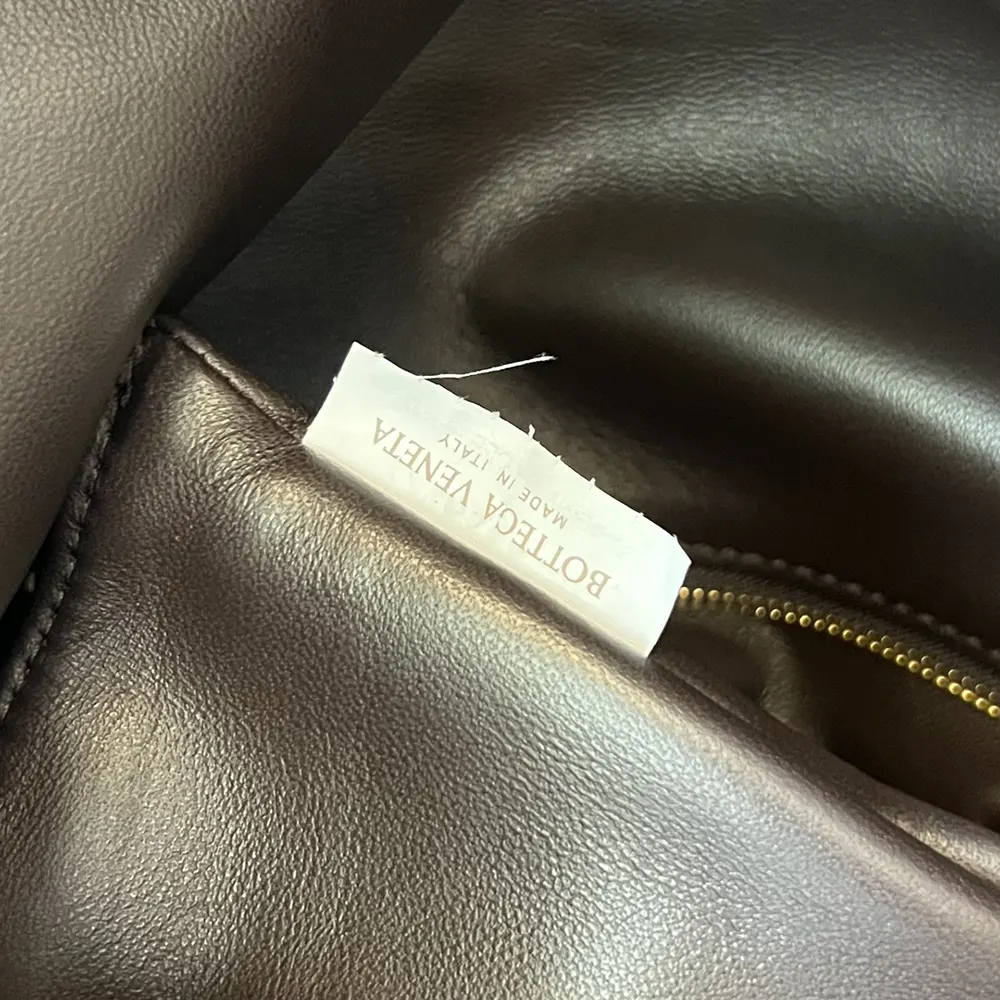 Bottega Veneta Women Large Hop Shoulder Bag in Calf Leather-Chocolate - image 10
