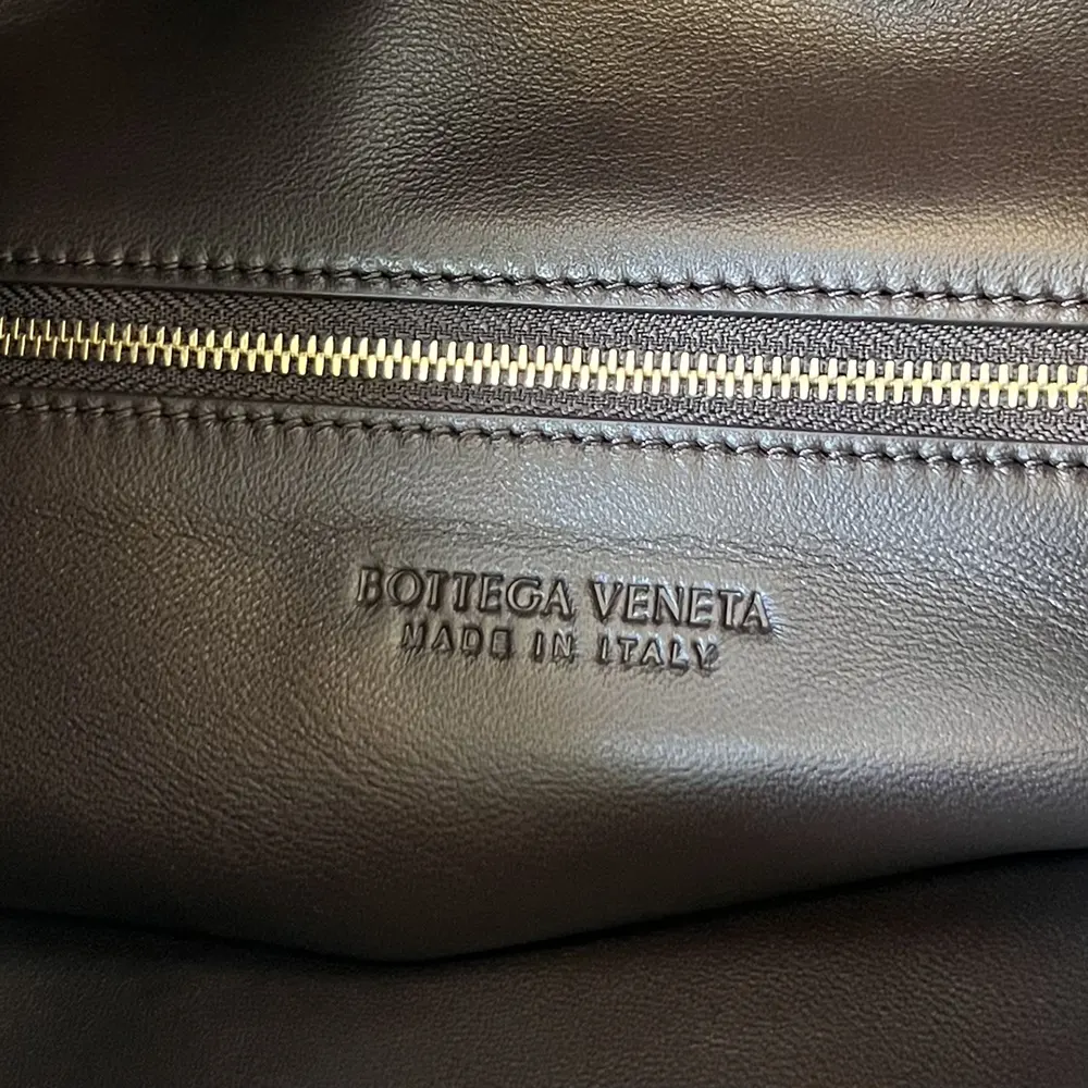 Bottega Veneta Women Large Hop Shoulder Bag in Calf Leather-Chocolate - image 7