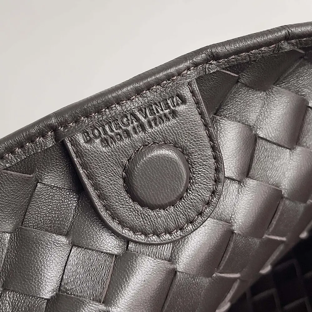 Bottega Veneta Women Large Sardine Shoulder Bag in Lambskin Leather - image 8