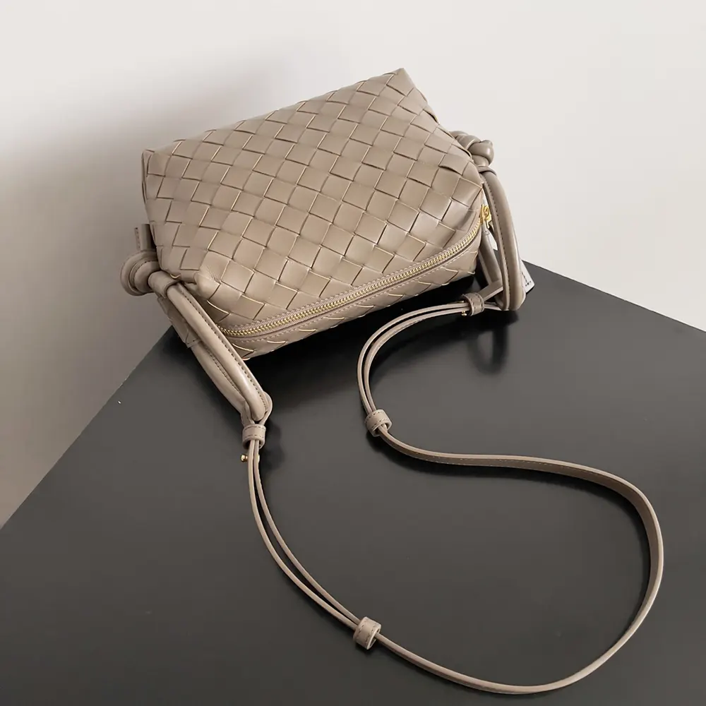 Bottega Veneta Women Top Handle Loop in Intrecciato Leather-Chocolate - image 4