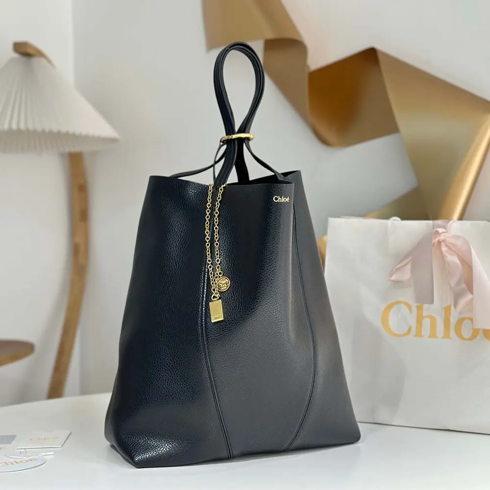 Chloe Women Large Chloé Spin Tote Bag in Grained Leather-Black - image 4