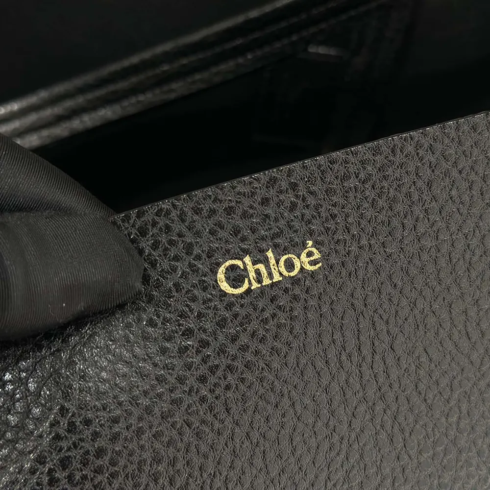 Chloe Women Large Chloé Spin Tote Bag in Grained Leather-Black - image 9
