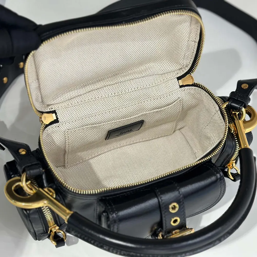 Chloe Women Small Camera Bag in Shiny Leather-Black - image 7
