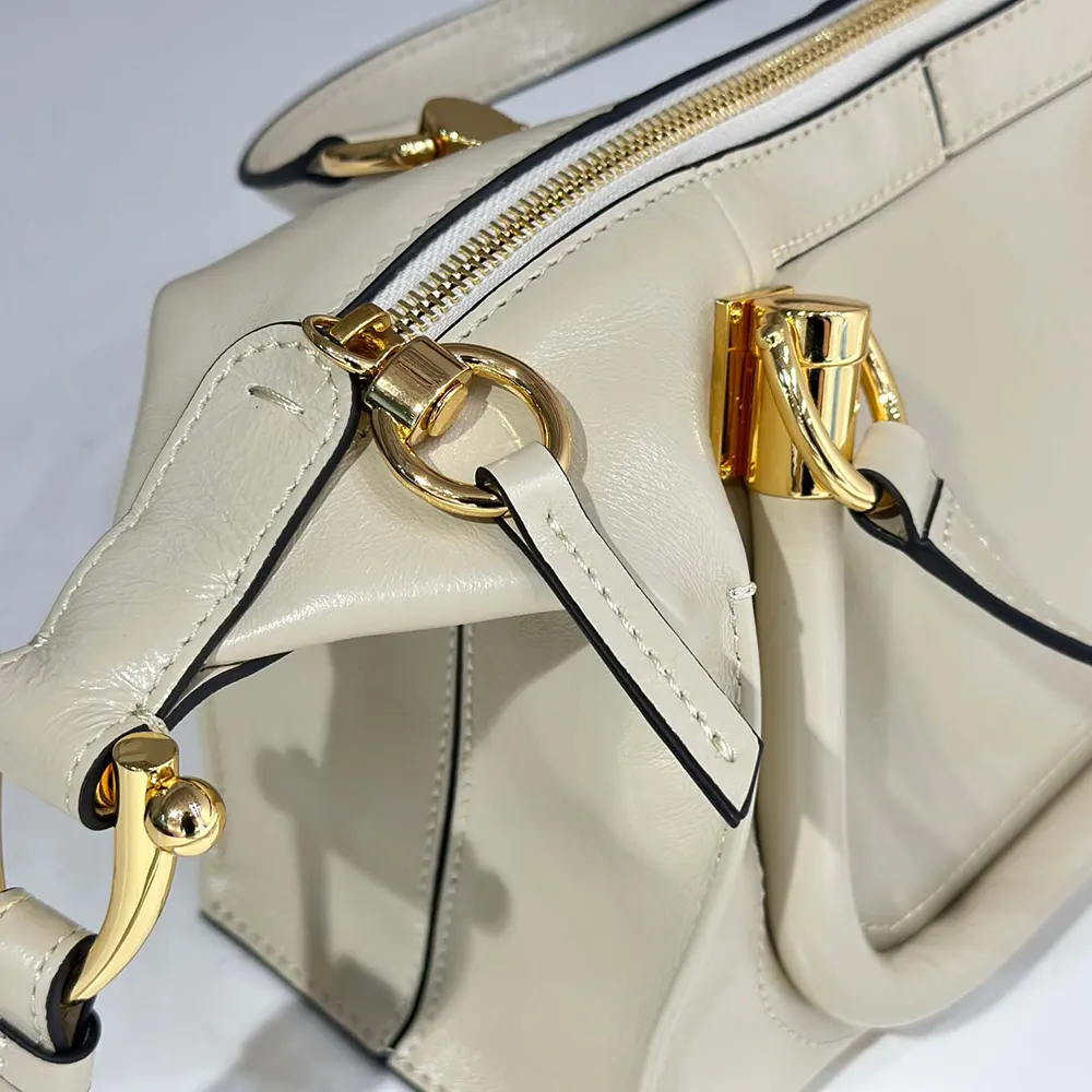 Chloe Women Small Paraty 24 Bag in Shiny Leather-Beige - image 7