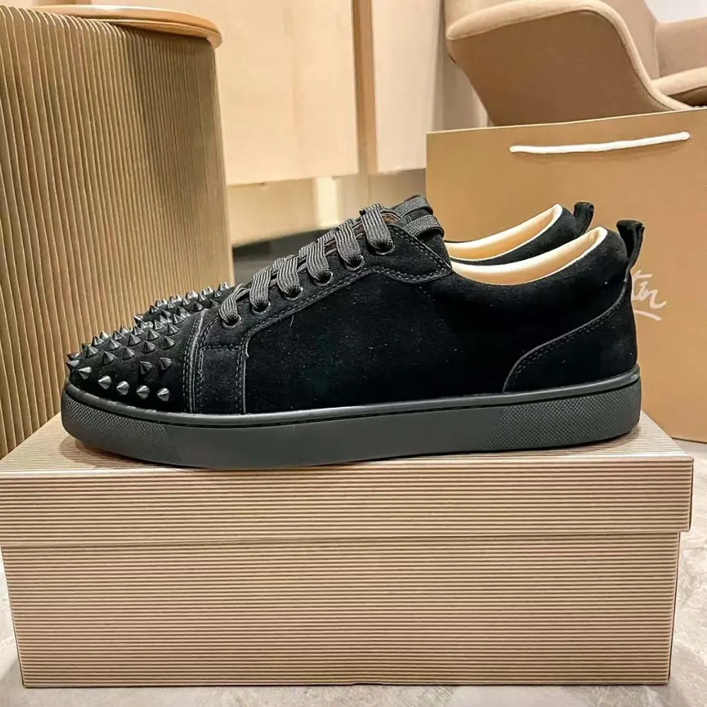 Christian Louboutin Unisex Louis Junior Spikes Sneakers Veau Velours-Black - image 5