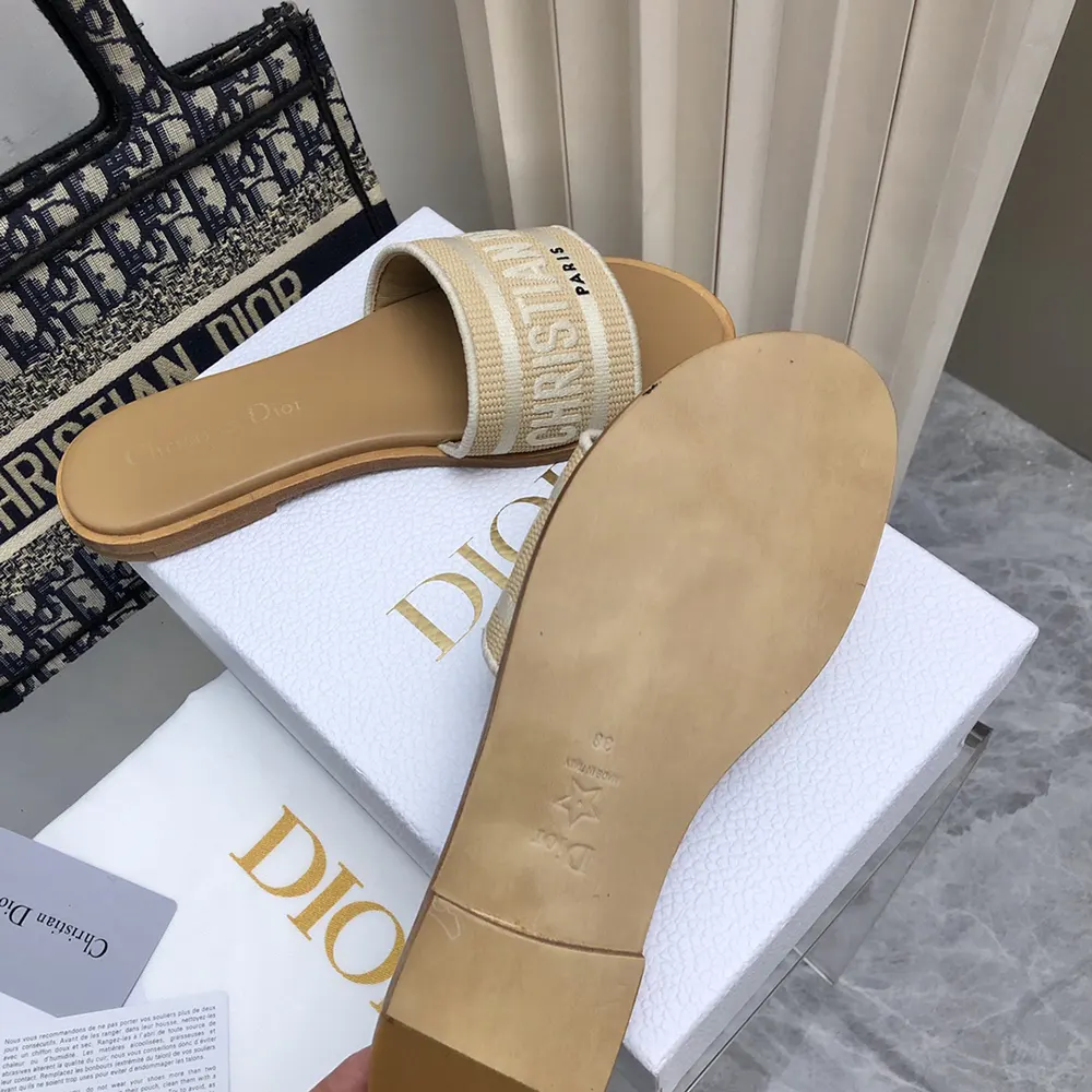 Dior Women Dioriviera Dway Slide Natural Raffia and White Embroidered Cotton - image 10