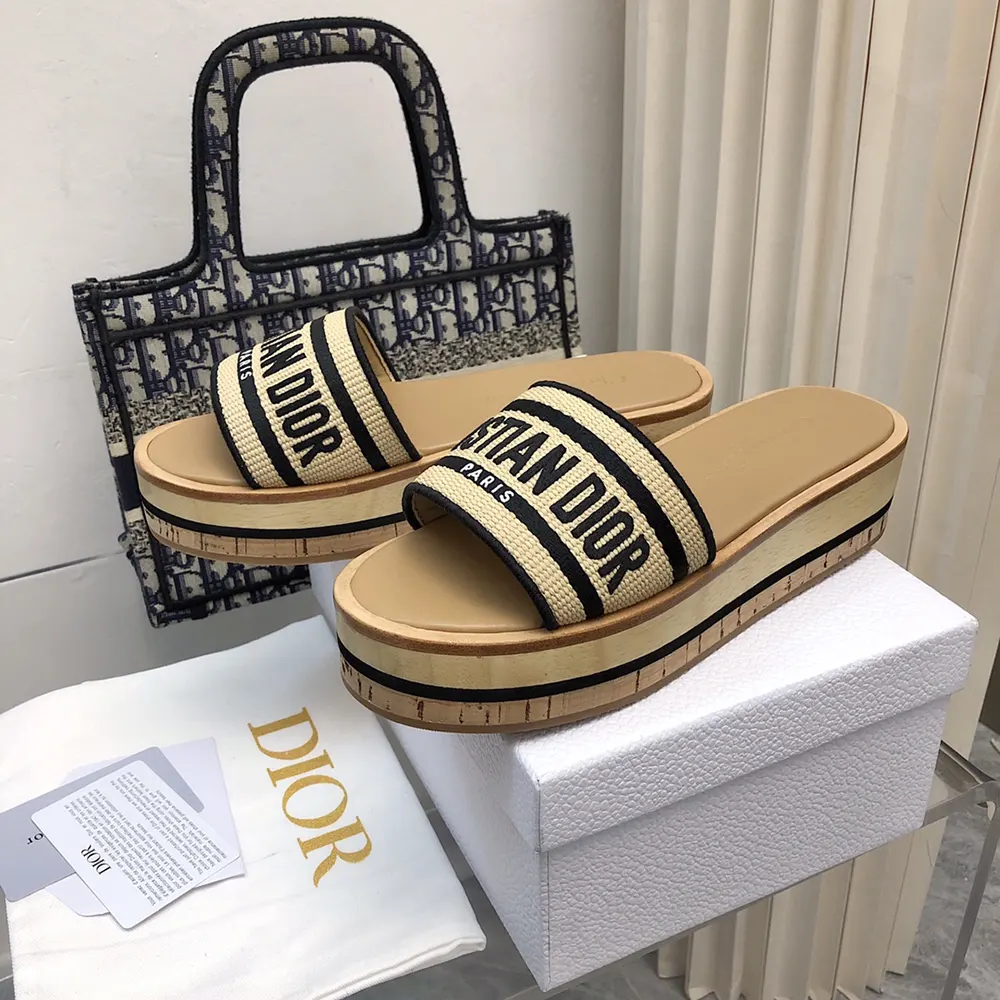 Dior Women Dway Platform Slide Natural Raffia and Black Embroidered Cotton - image 6