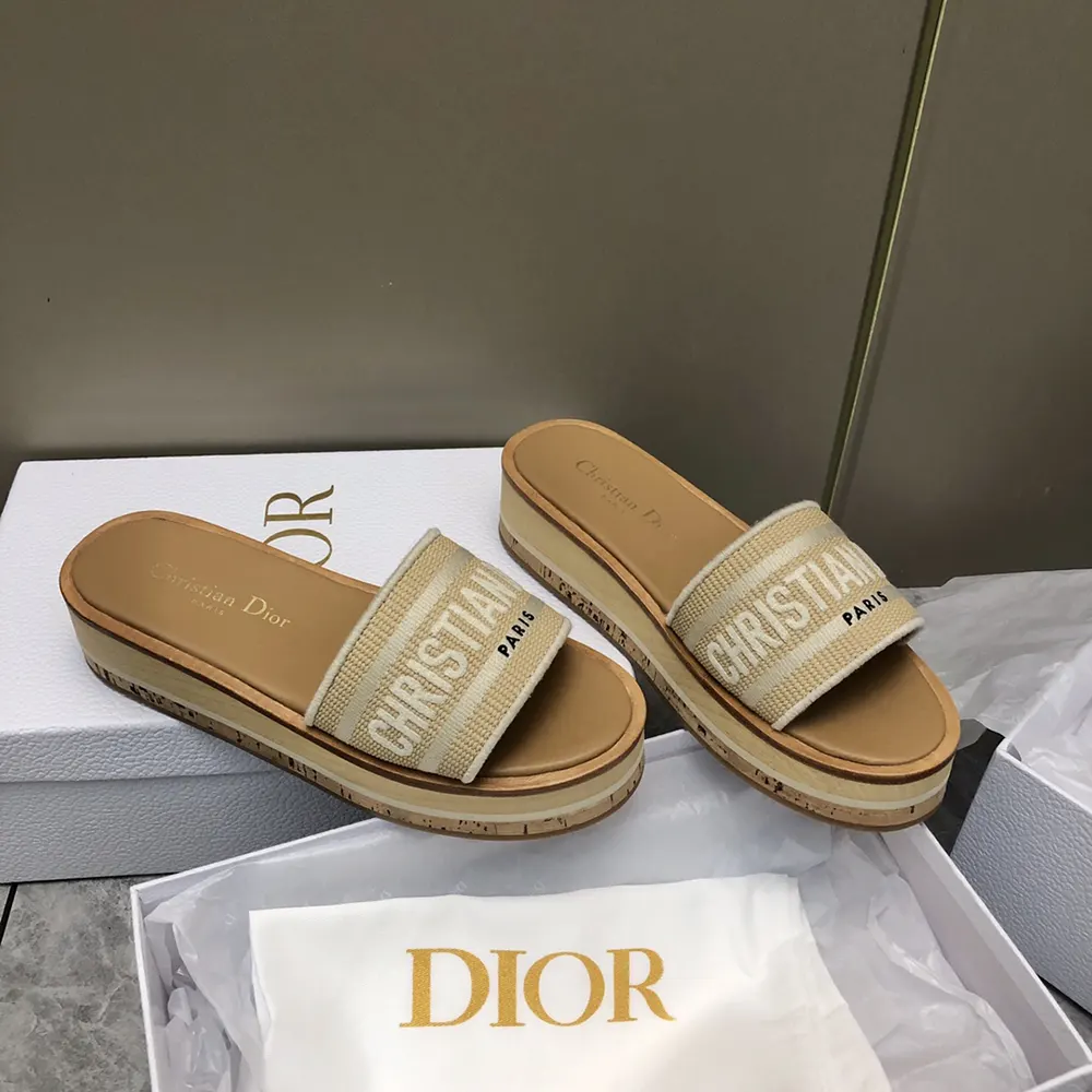 Top view showing cushioned insole and platform height of Dior Women Dway Platform Slide