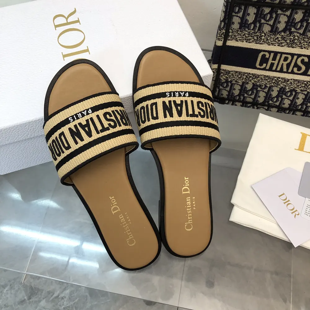Dior Women Dway Slide Natural Raffia and Black Embroidered Cotton - image 4