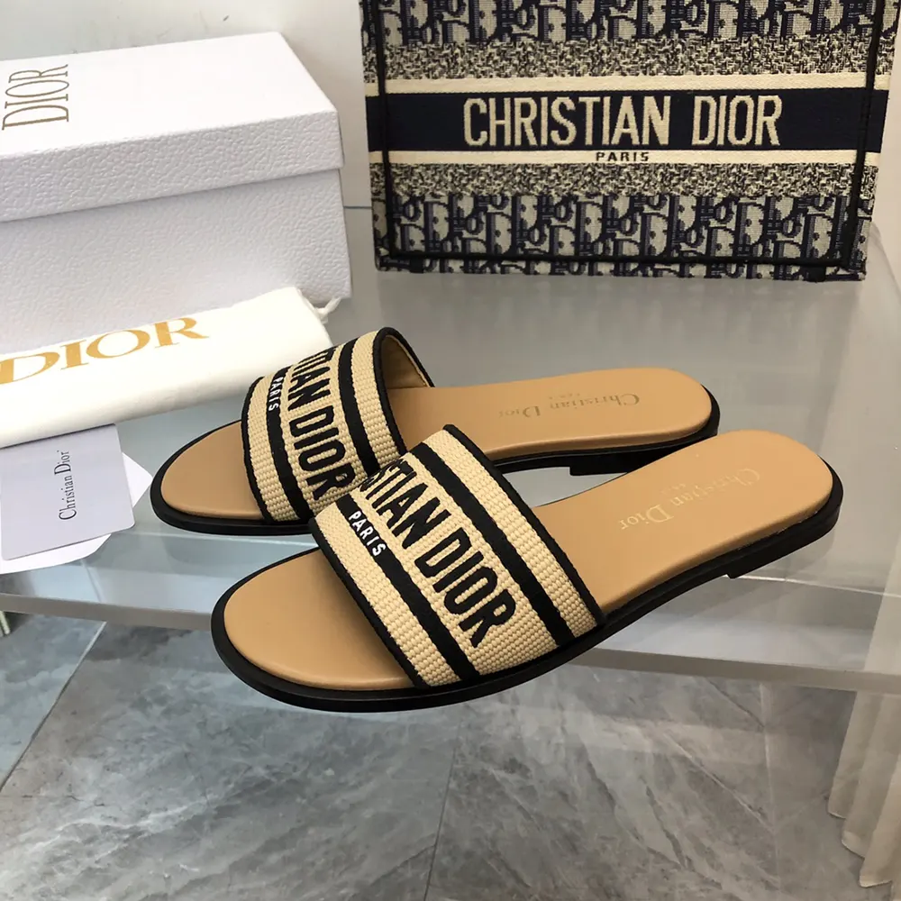 Dior Women Dway Slide Natural Raffia and Black Embroidered Cotton - image 6