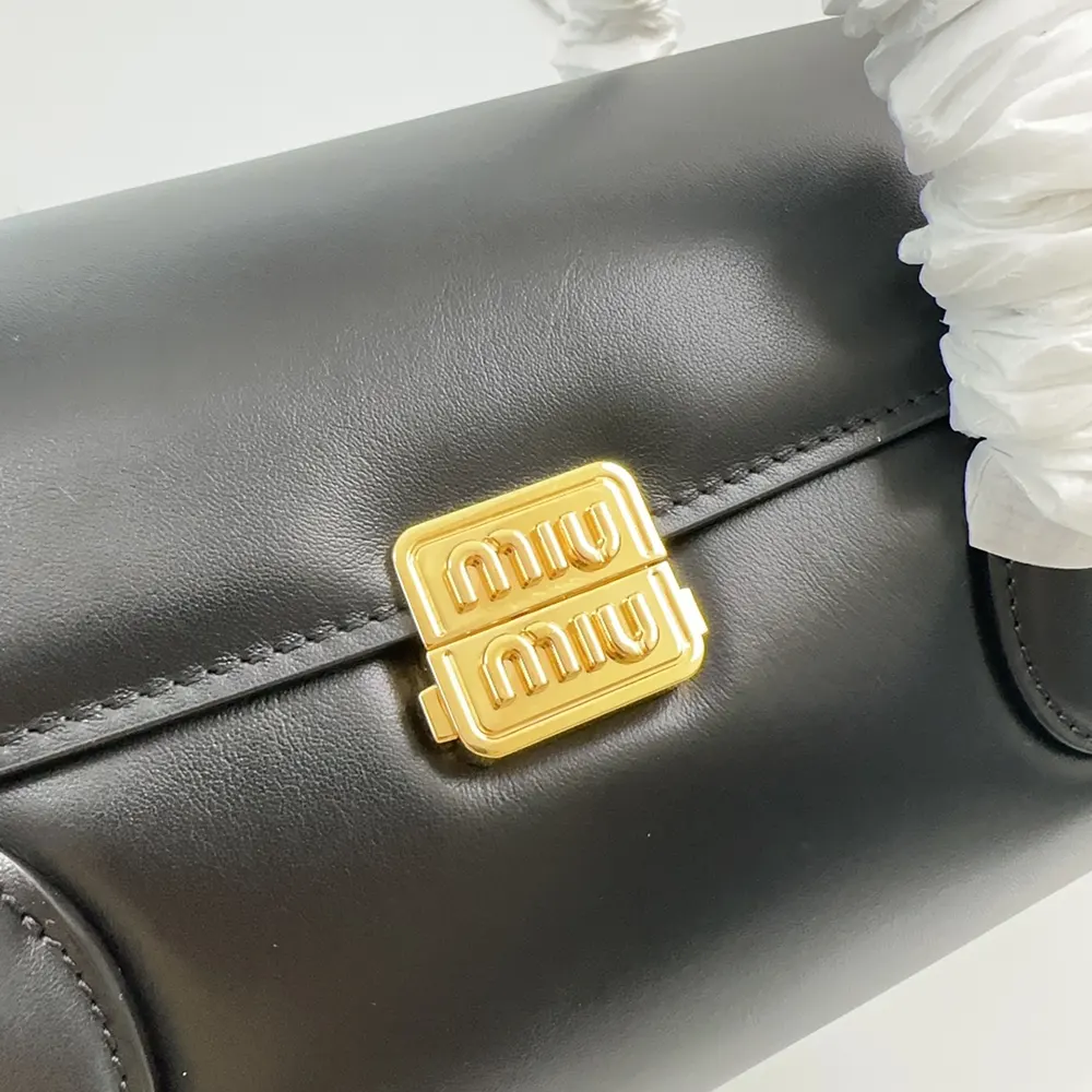 Miu Miu Women Leather Shoulder Bag-Black - image 9