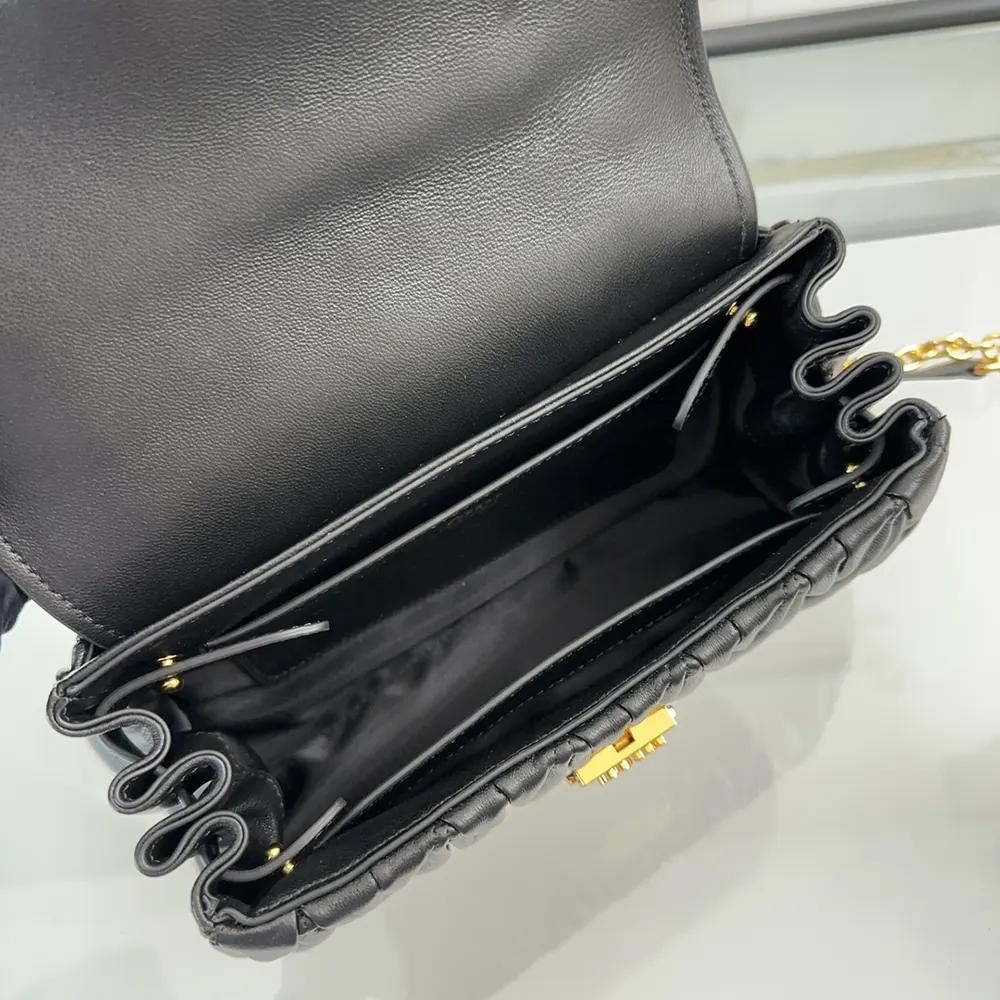 Miu Miu Women Matelassé Nappa Leather Shoulder Bag-Black - image 8