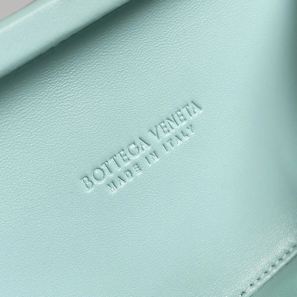 Bottega Veneta Women Knot Minaudière Clutch in Calfskin Leather-Light Blue - image 9
