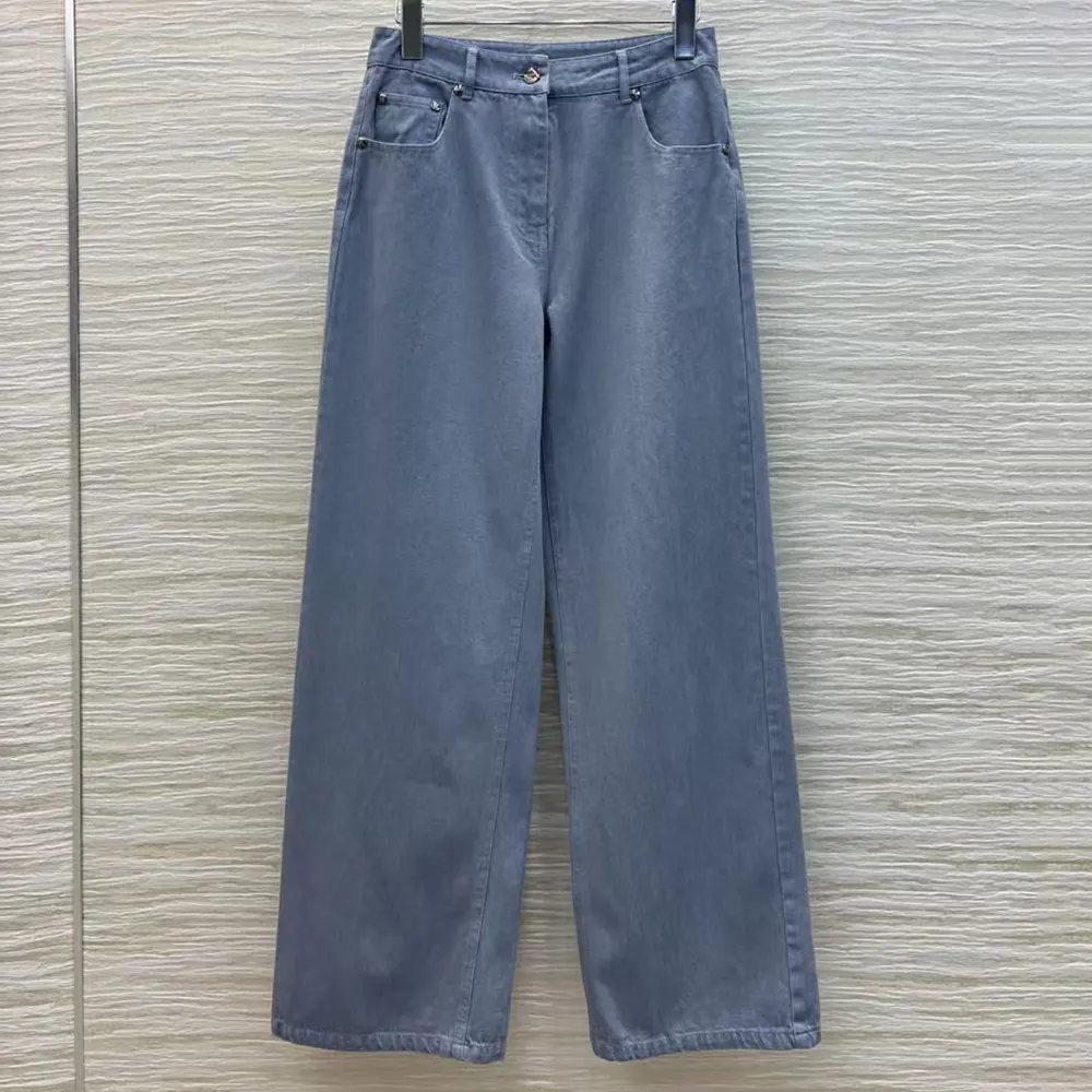 Close-up of signature hardware on Fendi Women Long Jeans Blue Denim Pants