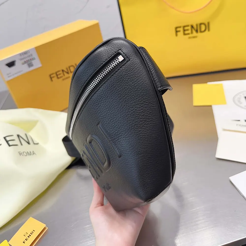 Fendi Men Diagonal Belt Bag Black Leather Belt Bag - image 10