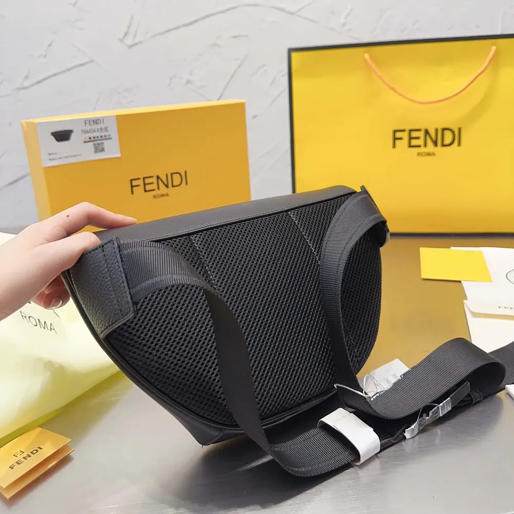 Fendi Men Diagonal Belt Bag Black Leather Belt Bag - image 8