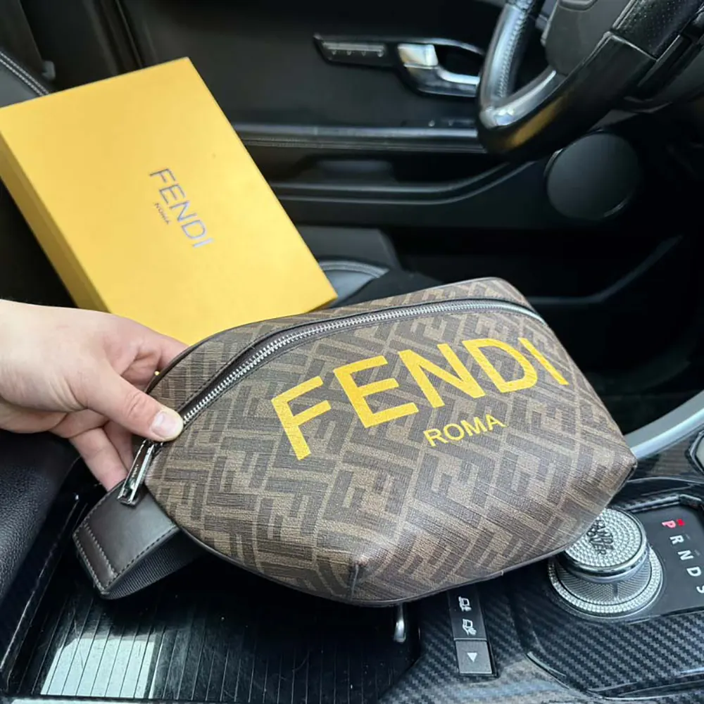 Fendi Men Diagonal Belt Bag Leather-Yellow - image 5