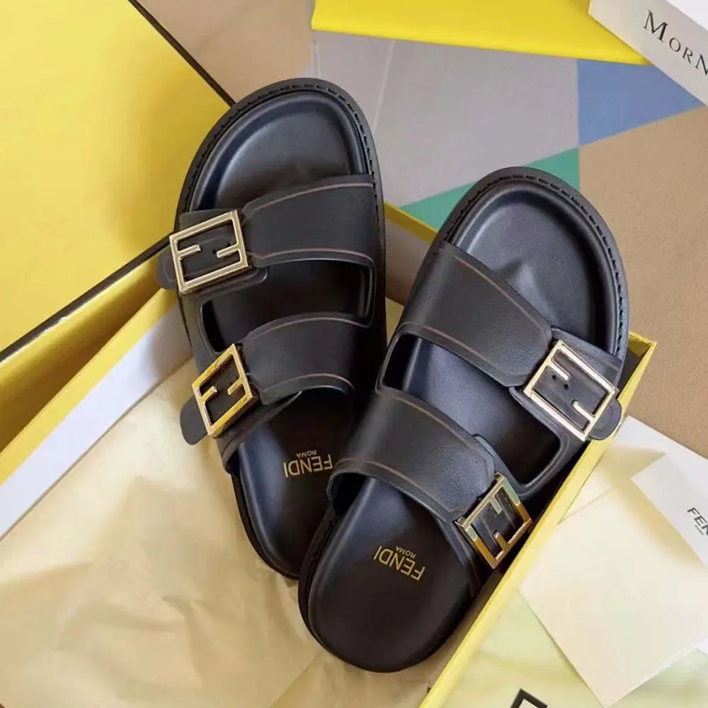 Fendi Unisex Feel Black Leather Slides - image 7