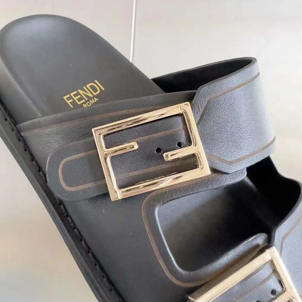Fendi Unisex Feel Black Leather Slides - image 9